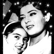 Grandma Tita/Beatrice (Carlos Perez mother inlaw) in Nurses is Pablo's  mother Ever beautiful mama 😍 with touch of Vawulence #MaríaCeciliaBotero  #Ana'sRevenge