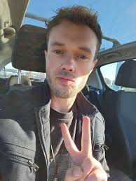 hello all! my name is Tianna, i am looking for a room in a share house to  rent from august 17-late december 🌼 * about me: Im from BC, Canada and in