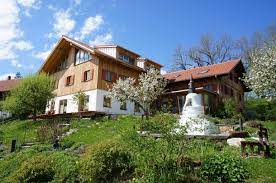 De60 7332 0073 6690 3263 43 bic: Geschichte Buddha Haus