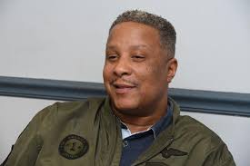 Stephen Clement's Instagram, Twitter & Facebook