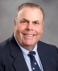 Edward Keil's Instagram, Twitter & Facebook