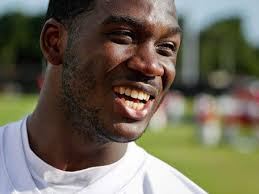 Mom's influence abounds for Bucs rookie James