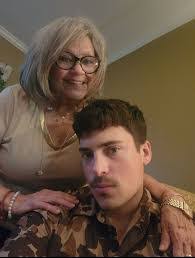 Sabra Thomas's Instagram, Twitter & Facebook