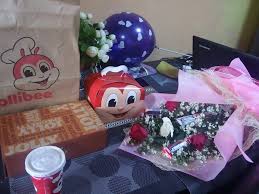 See more ideas about chocolate bouquet, candy bouquet, chocolate flowers bouquet. Flowers Chocolates Card Or Food For A Special Someone Steemit