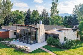 Modulars can be designed to sit on a perimeter foundation or basement. Cool Midcentury Ranch House In Colorado 2018 Hgtv S Ultimate House Hunt Hgtv