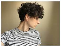 Growing out a pixie cut can be tricky business—and that's putting it lightly. Short Curly Hair Pixie Growing Out Shortcurlyhairpixiegrowingout Growing Out Short Curly Hair Curly Hair Styles Curly Hair Photos Undercut Curly Hair