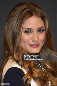 1.310 fotos e imágenes de alta resolución de Carlos Olivia