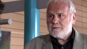 Folge 585: Morgen, Kinder, wird's was geben (S15/E42)