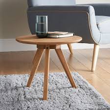A weathered oak top and dark gray metal give the benzara charming round coffee table its modern industrial vibe. Pin By Ekaterina Polosina On Feel At Home B M Oak Side Table Living Room Side Table Side Tables Bedroom