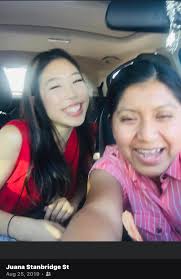 Mini story for Tuesday How did we meet? Elli Kim @financial.elli Well Ellis  mom introduced to elli from then we definitely enjoy what we do. We travel  together. First photo was the