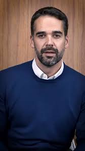 Governador Eduardo Leite Se Manifesta Sobre Declarações de Representantes  Federais O governador do Rio Grande do Sul, Eduardo Leite, utilizou suas  redes sociais nesta quinta-feira (29) para se posicionar sobre declarações  de