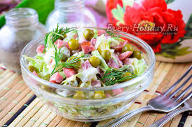 салат из свежей капусты с зеленым горошком и колбасой Salat Iz Svezhej Kapusty S Zelenym Goroshkom Recept I Kolbasoj