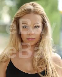 FIONA BUTTON 10X8 Photo £2.79