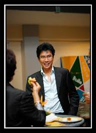 Et oui en malaisie les rois « tournent », c'est précisément une monarchie fédérale parlementaire multipartite. Yam Tunku Zain Al Abidin Ibni Tuanku Muhriz Syariz Amir Sharji Flickr