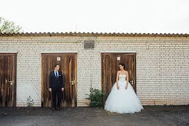 Der gutshof ladenburg ist die ideale eventlocation für ihre hochzeit in ungestörter umgebung. Pia Kay Hochzeit Im Gutshof Ladenburg Schneider S Family Business