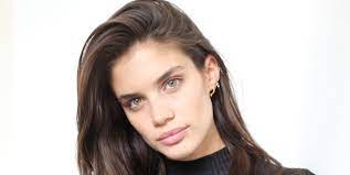 Sara sampaio shopping at bristol farms in beverly hills 06/08/2021. Now Casting Sara Sampaio