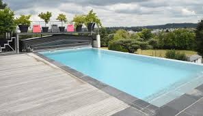 Abrideal Abri De Piscine Bas Coulissant Ou Telescopique Moderne En Aluminium Abri Piscine Piscine Abri