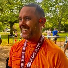 💨 After a windy night, the park will open at 10am today (15th November) to  pedestrians and vehicles to give our estate teams time to clear up any  damage from Storm Claudia