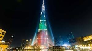 Menara cn adalah menara tertinggi di dunia (akan menjadi kedua di dunia, jika guangzhou tv & sightseeing tower selesai), yang tingginya 553.33 meter. Lagi Dubai Bangun Menara Tertinggi Di Dunia