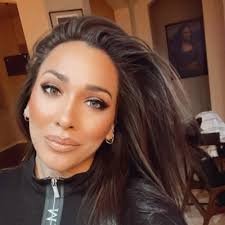 Veronica Frazier's Instagram, Twitter & Facebook