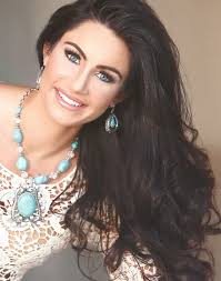 Emily Hargrove's Instagram, Twitter & Facebook