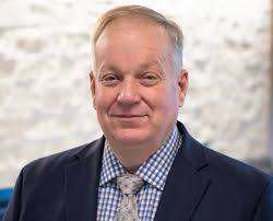 Past Distinguished Alumni