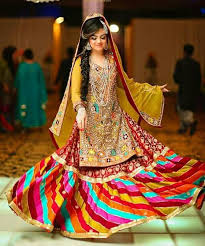 Popular Bridal Multi Color Mehndi Dresses Beautiful Designs Styleglow Com Bridal Mehndi Dresses Mehndi Dress Pakistani Mehndi Dress