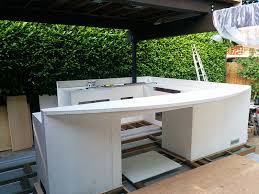 outdoor kitchen appliances and cabinets