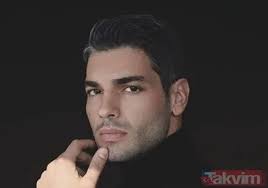 Berdan Mardini yeni tarzıyla sınıfta kaldı görenler Özcan Deniz sandı! Eski  eşinin yasak aşk skandalıyla gündemden düşmeyen Berdan'a bakın