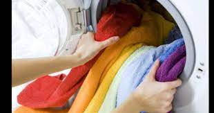 Arındırıcı ve dezenfekte edici etkisi sayesinde sirkeyle hemen her türlü temizliği kolaylıkla ve kimyasal ürün kullanmadan yapmanız mümkün. Camasir Yikarken Beyaz Sirke Kullanilmasi Dezenfekte Eder Mi Kizlarsoruyor