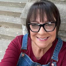 🏆Meet one of our 12 Excellence in Teaching Award winners: Christopher  Gerding. Mr. Gerding is a science teacher at Lee's Summit North and was  recognized for several reasons including: 🌟Encouraging collaboration among