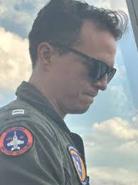 Tom Longmire's Instagram, Twitter & Facebook