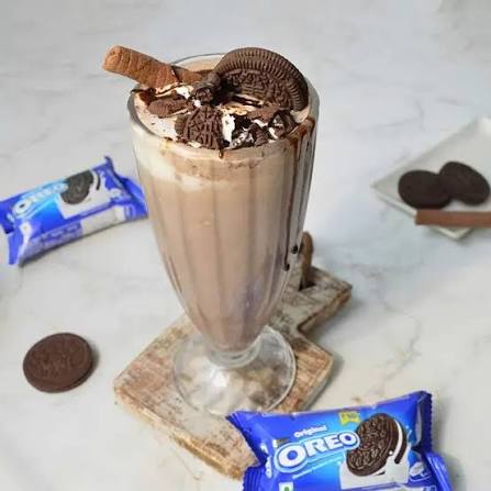 Oreo Punch Shake