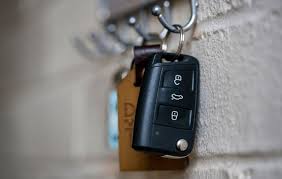 The lights and dash board work, in on position and only when i'm on position will the doors lock and unlock but not with key fob. What Is A Key Fob Polycase