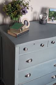 How To Use Milk Paint On A Dresser Easy Tutorial For Using Milk Paint On Furniture Milk Paint Milk Paint Furniture Painted Furniture