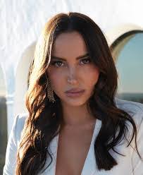 Vanessa Spears's Instagram, Twitter & Facebook