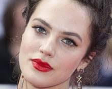 Jessica Brown-Findlay talks Albatross