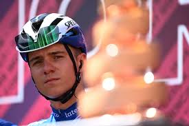 An earlier version referred to a. Giro D Italia Remco Evenepoel Deceuninck Quick Step Reconsider Options After Zoncolan Losses Velonews Com