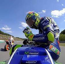 valentino rossi legend おしゃれまとめの人気アイデア pinterest guray バレンティーノロッシ バイクレース バレンティーノ