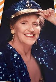 My mom passed away today in 1997 and it still hurts so bad she was and will  always b the strongest woman I know....I love and miss u so much mom!