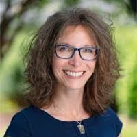 Amy Hunt's Instagram, Twitter & Facebook