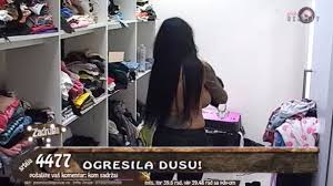 GOLE GRUDI BEZ PARDONA Anđela Veštica se opustila i zaboravila da je  snimaju kamere (18+) - Blic