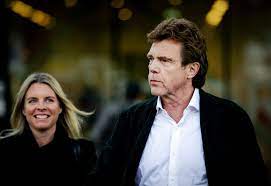 Ik denk dat mensen soms wel vergeten dat hij ook met niks is begonnen, van. Scooper Ethiopia Entertainment News See The Man Who Created The Big Brother Tv Show He Is Worth Over 2 Billion Dollars