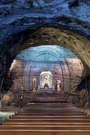 Travel guide resource for your visit to zipaquira. Salt Cathedral Underground In Zipaquira Colombia Journal 150 Page Lined Notebook Diary Image Cool 9781535265775 Amazon Com Books