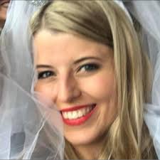 Hi, I'm looking for a hairdresser who specialises in alternative cuts and  bold colours. I've struggled to find someone who can do what I want, so any  recommendations would be really appreciated.