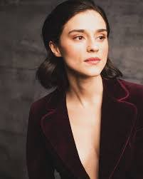 Rebecca Liddiard's Instagram, Twitter & Facebook