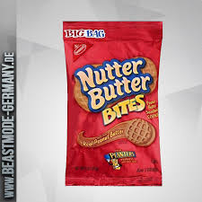 Use nutter butter cookie pieces, variegate and wafers to add pleasing peanut butter flavor to any dessert or shake. Nabisco Nutter Butter Bites Big Bag 85g Beastmode Germany Shop