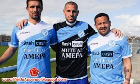 What makes this villa unique. Uhlsport Villa San Carlos 2018 19 Piel De Ascenso