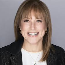 Denise Hamburger's Instagram, Twitter & Facebook