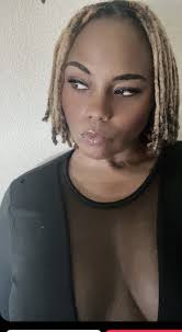 ISO models for a NYE dressy theme photoshoot in downtown Portland, between  now and Jan 1 IG @andrewa_photo